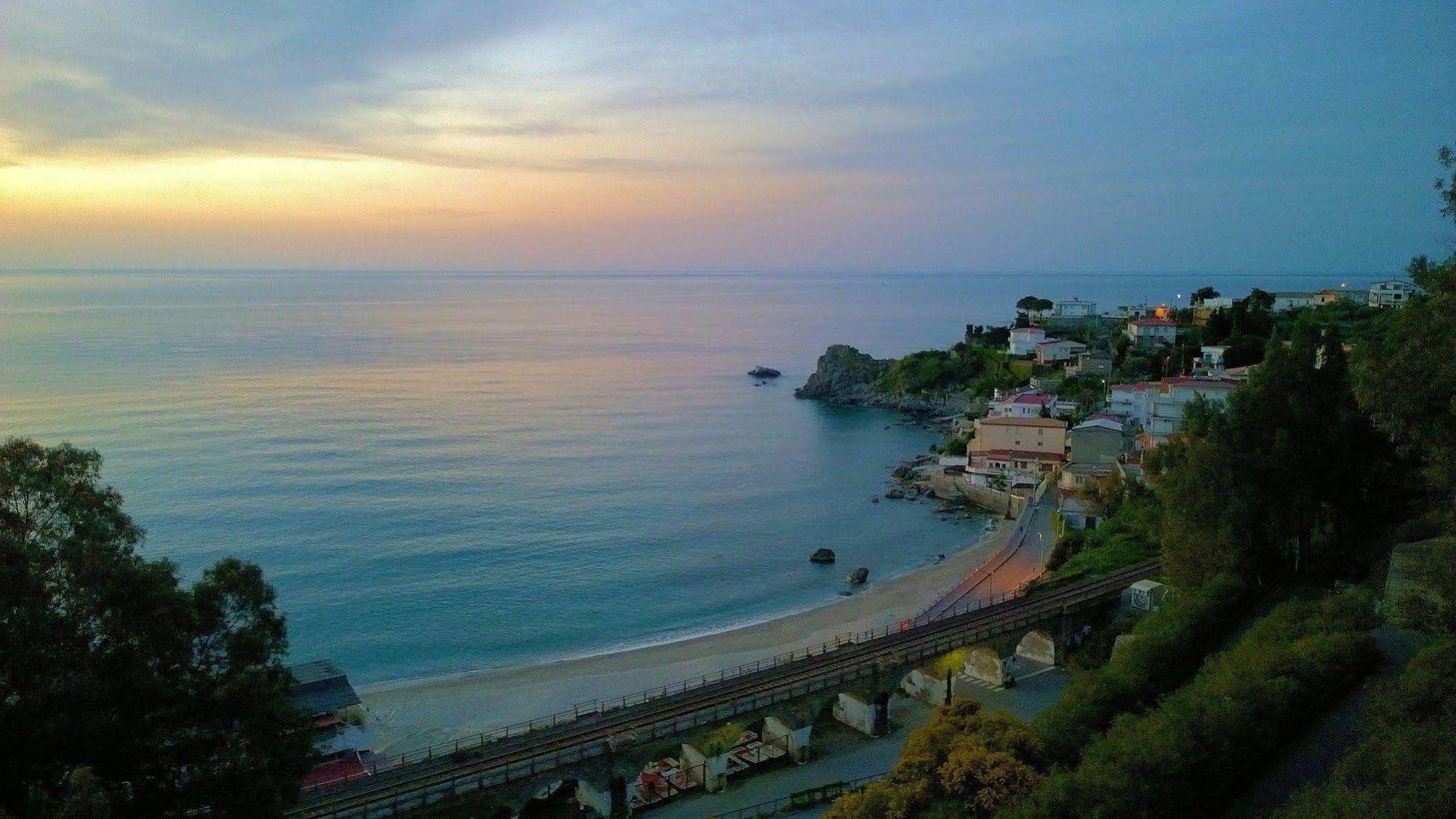 Hotel Club Cala Longa Montauro エクステリア 写真